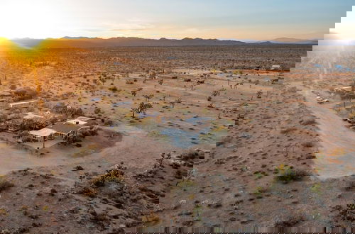 Photo 46 - Sunset Grove by Avantstay New Pool Desert Views