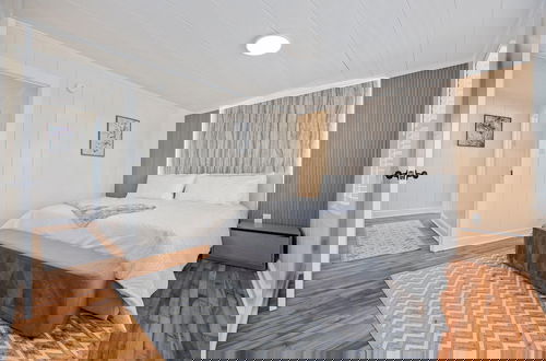 Photo 38 - Elvi s Beach House Unit B