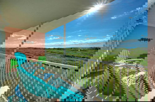 Foto 21 - Bubbly Blew by Avantstay Beachfront Condo View