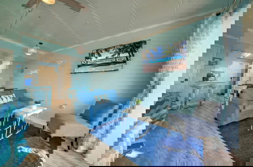 Foto 3 - Bubbly Blew by Avantstay Beachfront Condo View