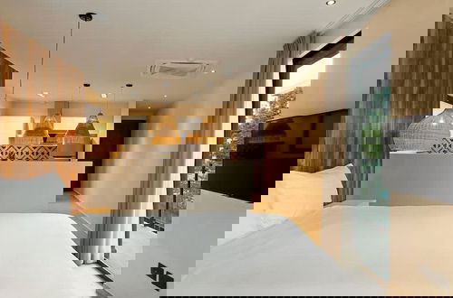 Foto 4 - Ocean Breeze Loft Steps Away From Hotel Zone