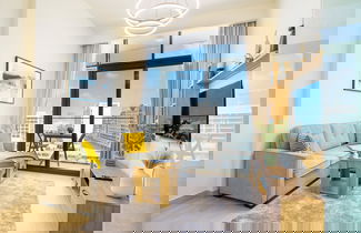 Foto 1 - Easygo- Chic 1br-sofa bed Azzi Riviera48
