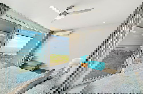 Foto 21 - Luxury Villa: Hot Tub: Ocean Views: Fully Staffed