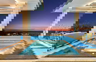 Foto 3 - Luxury Villa: Hot Tub: Ocean Views: Fully Staffed