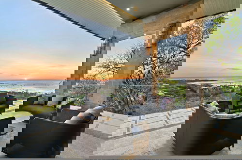 Foto 46 - Luxury Villa: Hot Tub: Ocean Views: Fully Staffed