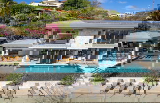Foto 1 - Luxury Villa: Hot Tub: Ocean Views: Fully Staffed