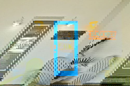 Foto 49 - Perfect Beach House 2min Walk With Heated Pool and Hot Tub 4 bed 3 Bath With Pet Friendly