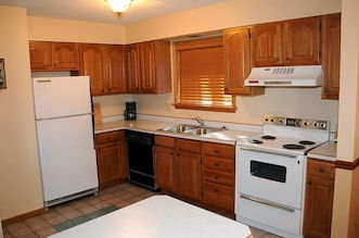 Photo 4 - Seven Springs 2 Bedroom Standard Condo, Sleeps 10! by RedAwning - Save 10% on 3 Nights, 15% on 5 Nights!