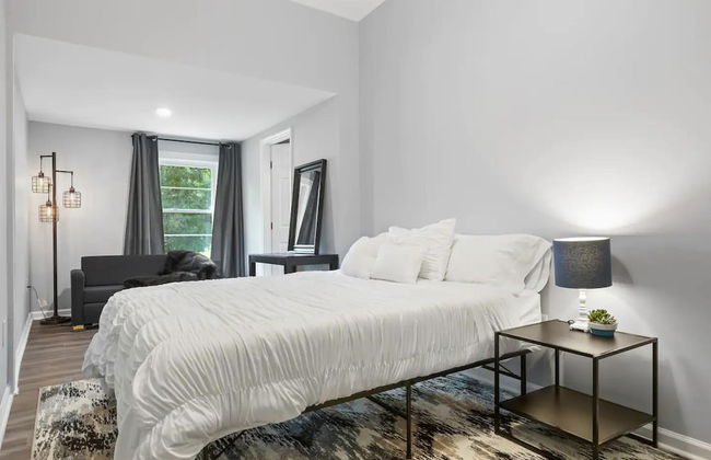 Recently Renovated Chic Durham Farmhouse - Foto 5