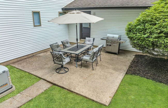 Cozy Family Home Fireplace and Backyard Playset - Foto 35