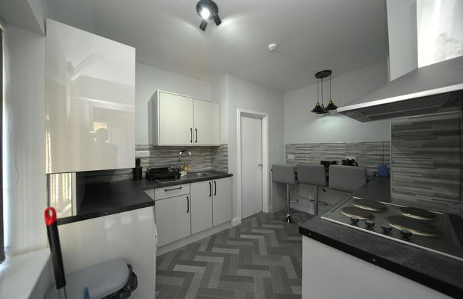 Telford - Apartment - Sleeps 5 - Flat 4 - Foto 4