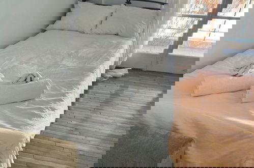 Foto 1 - Koukaki Studio