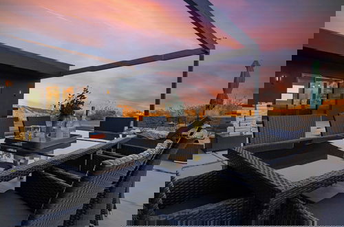 Foto 35 - Luxe Modern Escape w/ Pool, Hottub, Firepit, Desert View Obsidian by Avantstay