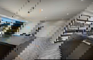 Foto 3 - Luxe Modern Escape w/ Pool, Hottub, Firepit, Desert View Obsidian by Avantstay