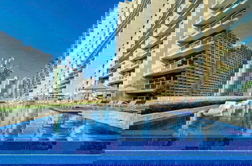 Foto 25 - Waterfront 2BR w Canal View Near Burj Khalifa