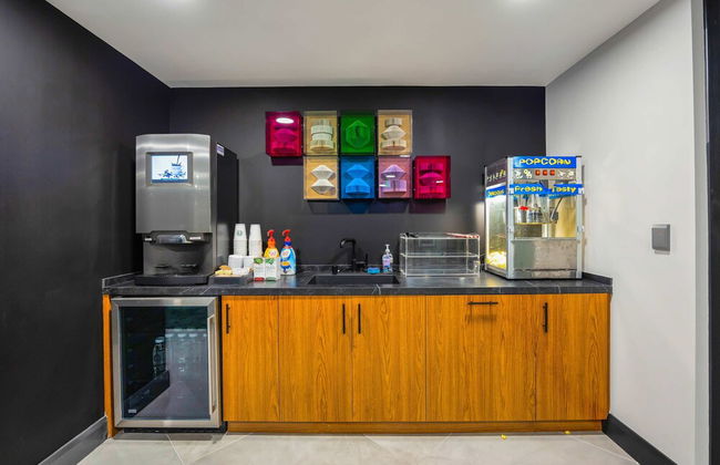 Luxury 2BR Hollywood Sign View by Oneluxstay - Photo 47