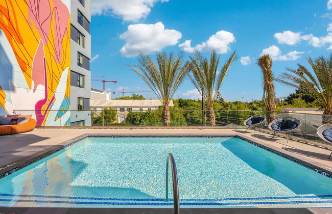 Luxury 2BR Hollywood Sign View by Oneluxstay - Photo 45