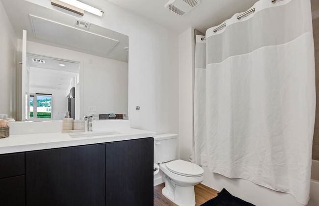 Luxury 2BR Hollywood Sign View by Oneluxstay - Photo 33