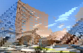 Photo 1 - Placemakr Downtown Pittsburgh at The Pennsylvanian