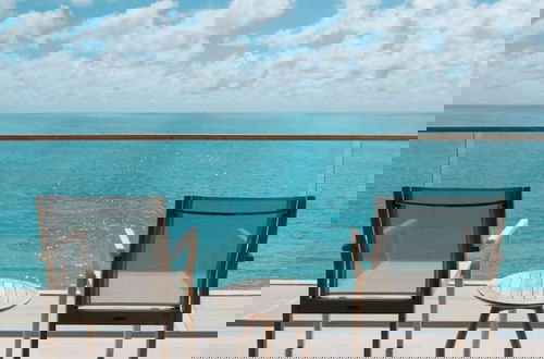Foto 12 - Oceanfront Luxury Villa Infinity Pool w Slide