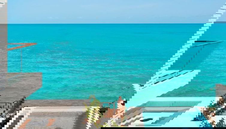 Foto 1 - Oceanfront Luxury Villa Infinity Pool w Slide