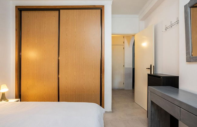 Nice Terrace and Pool Alvor Flat - Photo 9