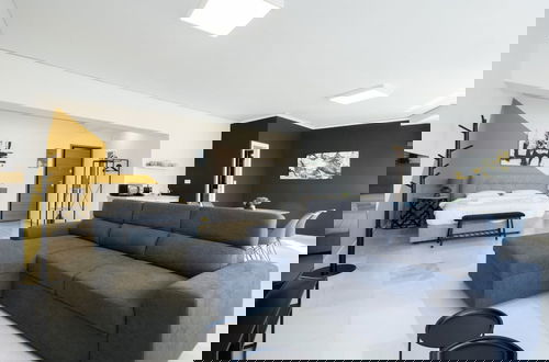 Foto 4 - Spacious Urban Retreat Central 2-bedroom Haven for 8