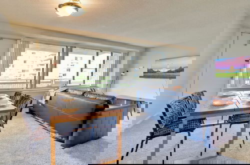 Foto 16 - Immerse Yourself in This Beatiful Apt