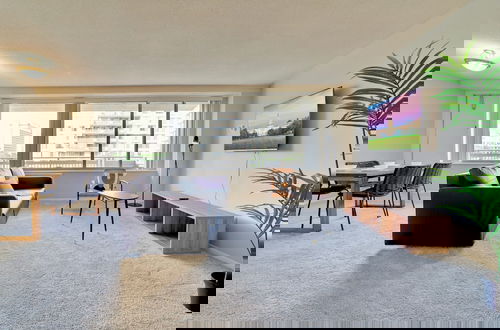 Foto 21 - Immerse Yourself in This Beatiful Apt