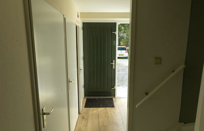 Alluring Holiday Home With Garden - Photo 23