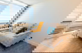 Photo 1 - Apartment With Frontal sea View in Raversijde