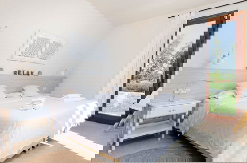 Photo 3 - Villa With Furnished Terrace in Campos