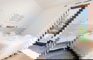 Photo 3 - Villa With Furnished Terrace in Campos