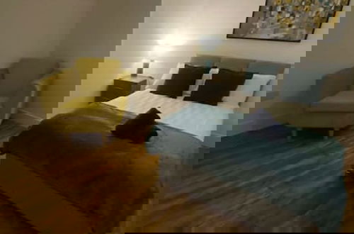Photo 2 - De Parys Serviced Flat in Bedford 4 Live