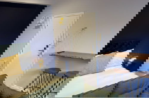 Photo 2 - Leicester Square 3rd Floor Studio