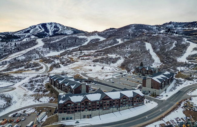 Jordanelle Sunrise Modern Condo, Gondola Access, Year-round Outdoor Fun - Foto 1