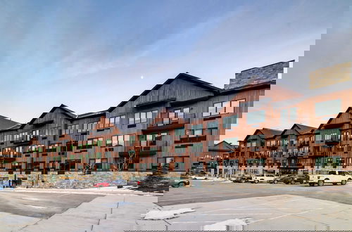Foto 13 - Jordanelle Sunrise Modern Condo, Gondola Access, Year-round Outdoor Fun