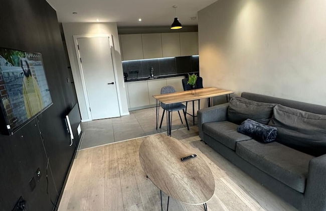 2br-2ensuite-balcony-cityview-parking-central - Photo 5