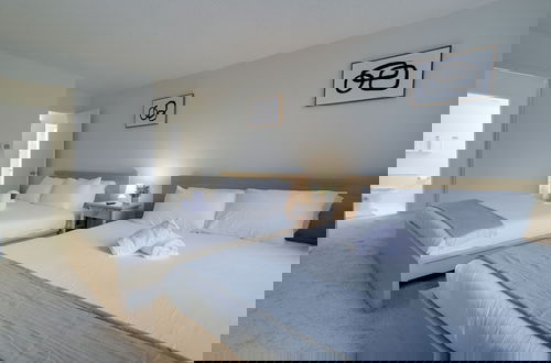 Photo 5 - Convenient Apt Near Airport