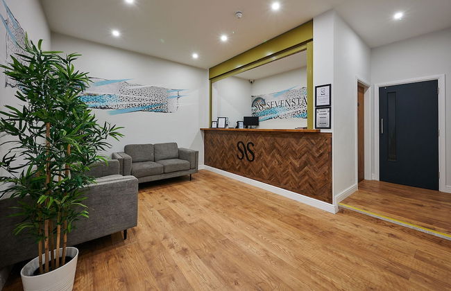 Host Stay Deluxe Studio for Two Sevenstay Apartments - Photo 15