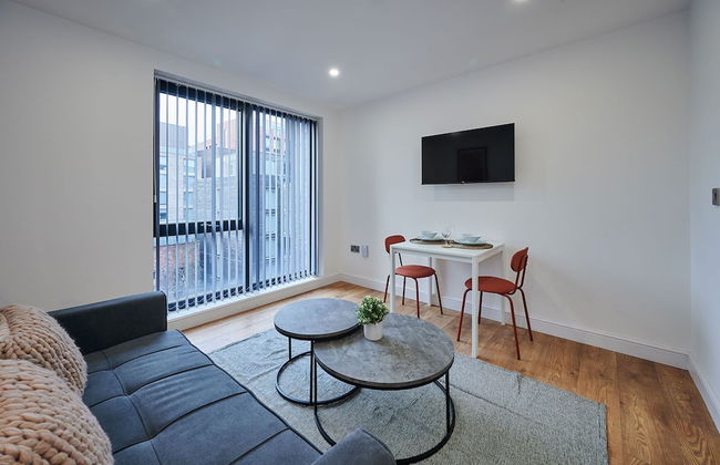 Host Stay Deluxe Studio for Two Sevenstay Apartments - Photo 5