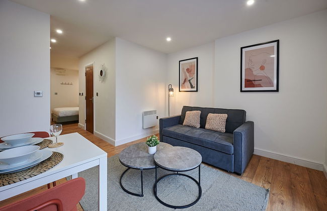 Host Stay Deluxe Studio for Two Sevenstay Apartments - Photo 7