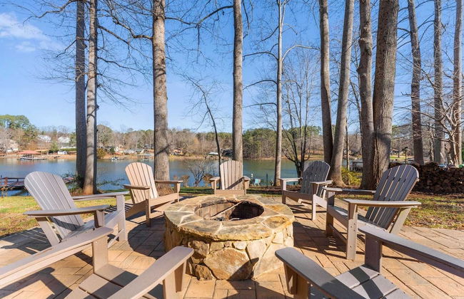 Waking Up Norman Lakefront Getaway, Fire Pit & Lake Views - Photo 15