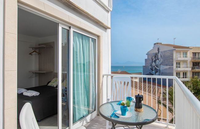 Apartment With Scenic View - Photo 17