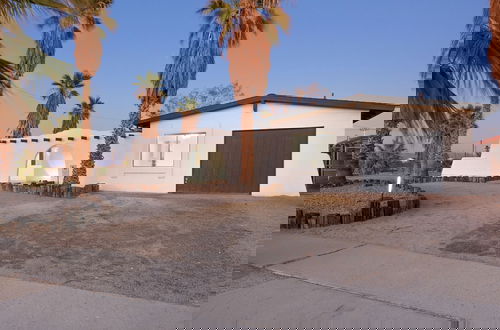 Foto 44 - Carmella by Avantstay Modern Jtree Home w Large Outdoor Area