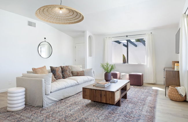 Carmella by Avantstay Modern Jtree Home w Large Outdoor Area - Photo 4
