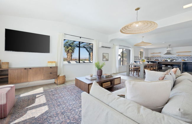 Carmella by Avantstay Modern Jtree Home w Large Outdoor Area - Photo 10