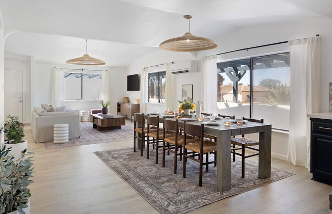 Carmella by Avantstay Modern Jtree Home w Large Outdoor Area - Photo 13