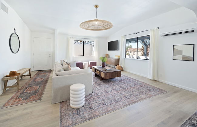Carmella by Avantstay Modern Jtree Home w Large Outdoor Area - Photo 7