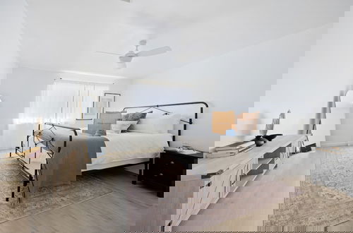 Foto 21 - Carmella by Avantstay Modern Jtree Home w Large Outdoor Area
